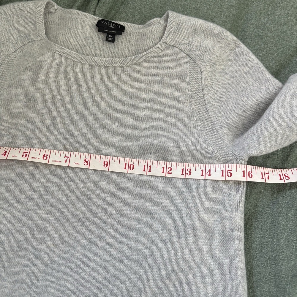 Talbots Petites 100% Cashmere Crewneck Sweater Grey Raglan Sleeve SP - Picture 6 of 7